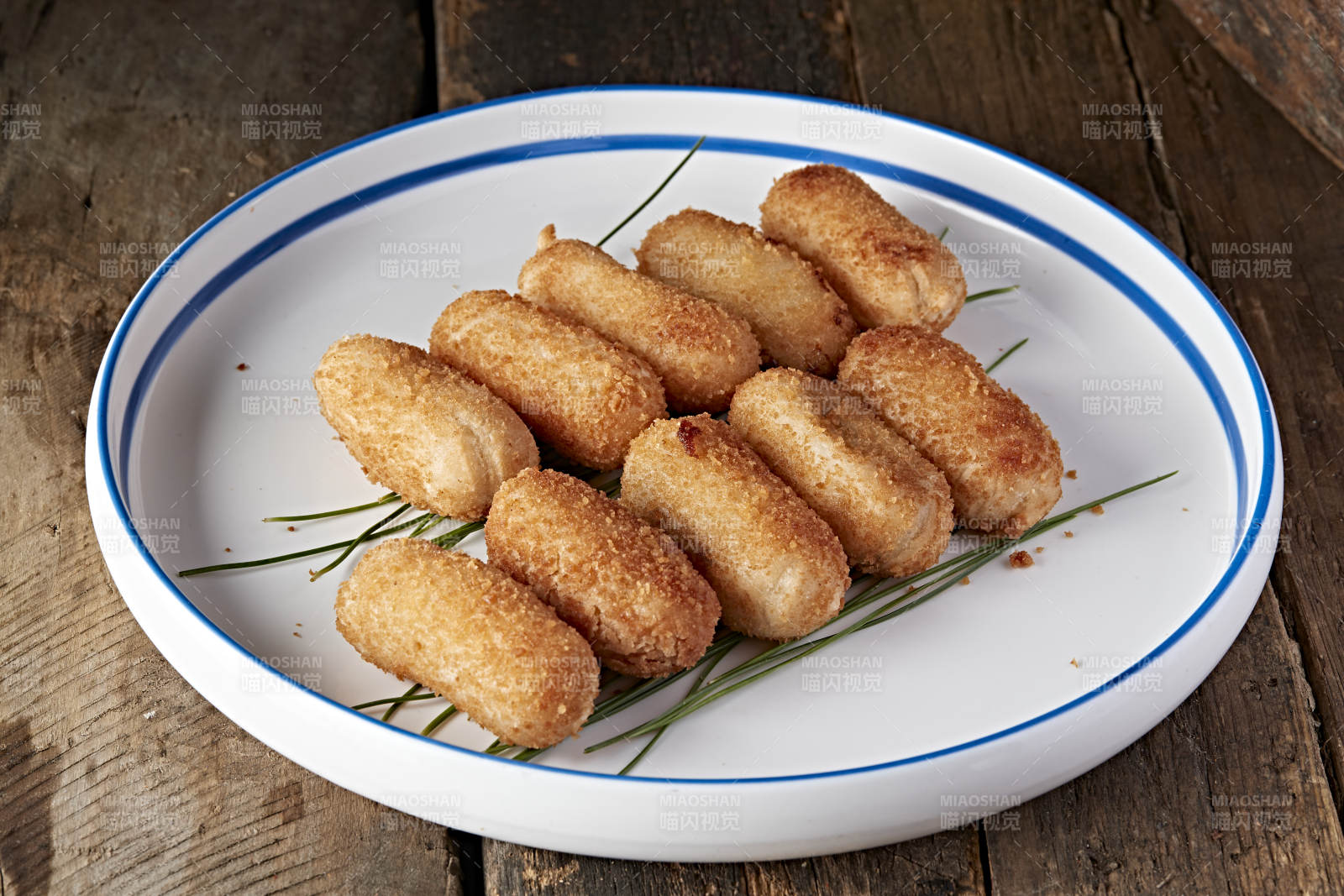 金黄酥脆炸丸子