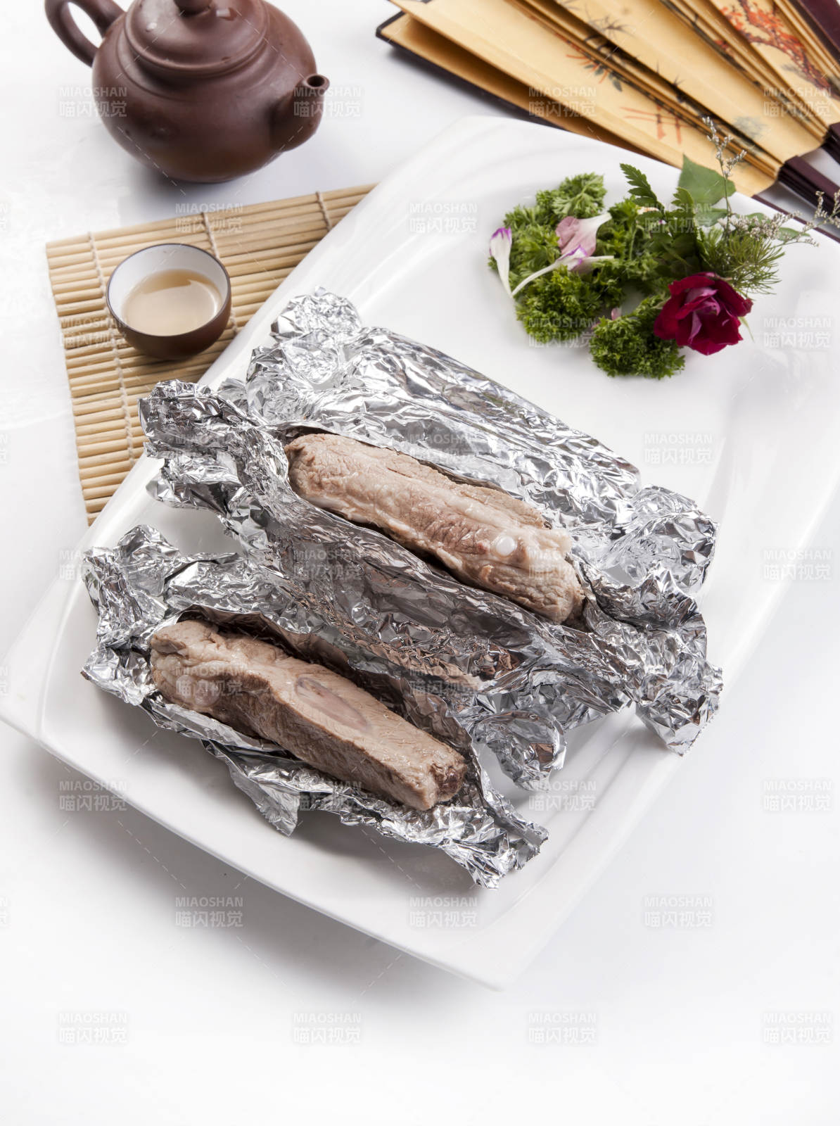 锡纸烤肉配茶点