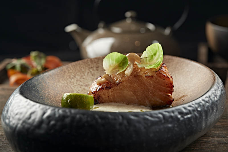 精致烤肉配生菜