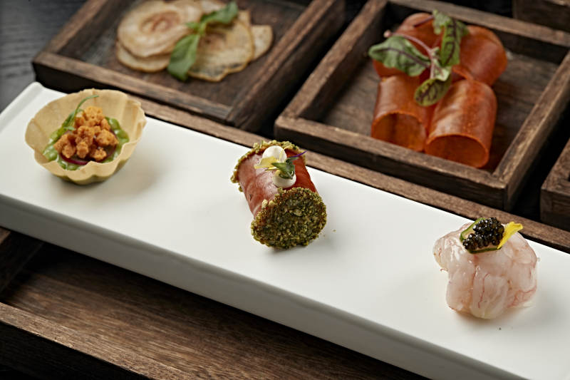 精致日式料理拼盘