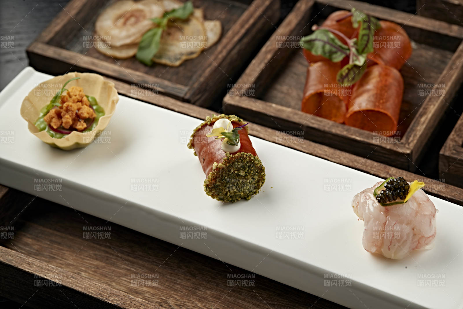 精致日式料理拼盤