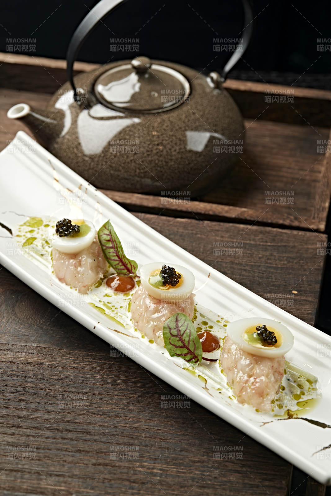 精致日式料理摆盘