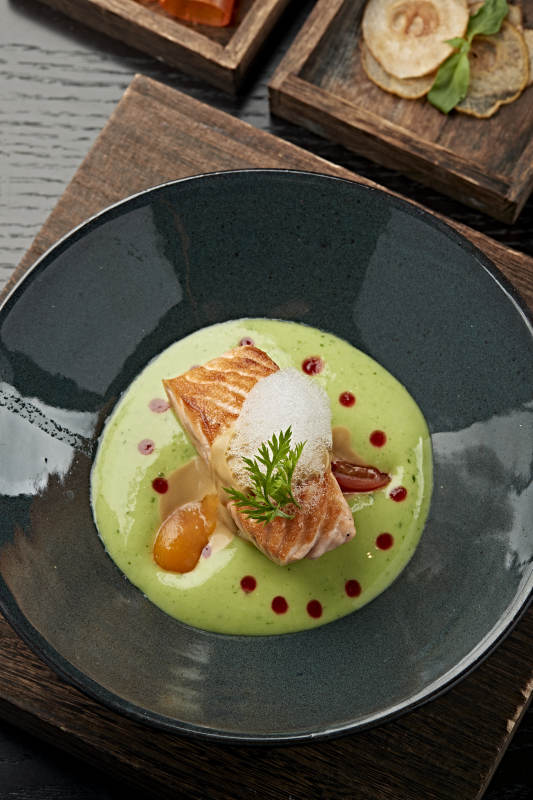 精致三文鱼料理