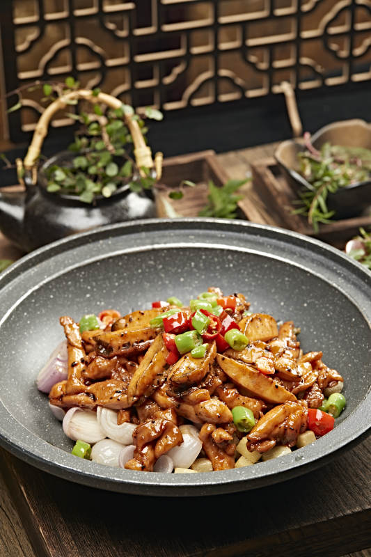 石锅香辣鲍鱼鸡腿肉