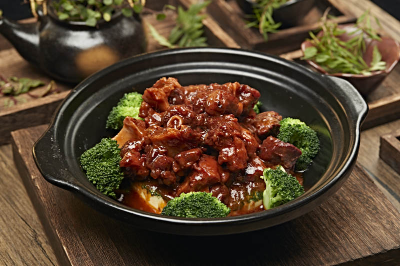 红烧牛肉配西兰花