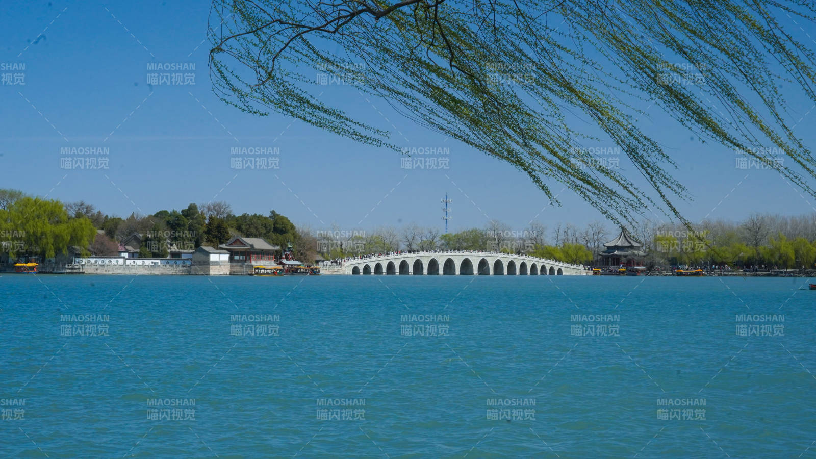 颐和园十七孔桥春景