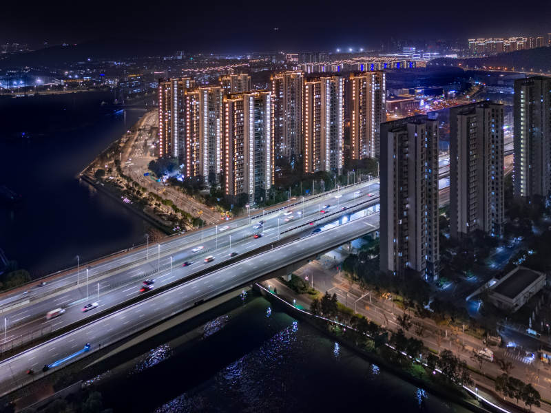 晋源桥下夜景城市灯火辉煌