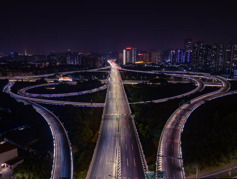 夜幕下的友新城市立交桥