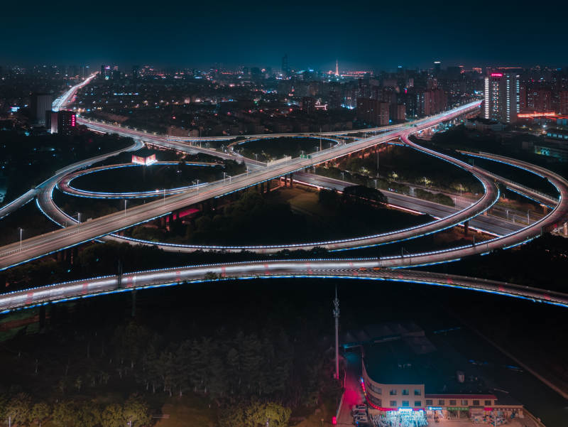 夜幕下的友新城市立交桥