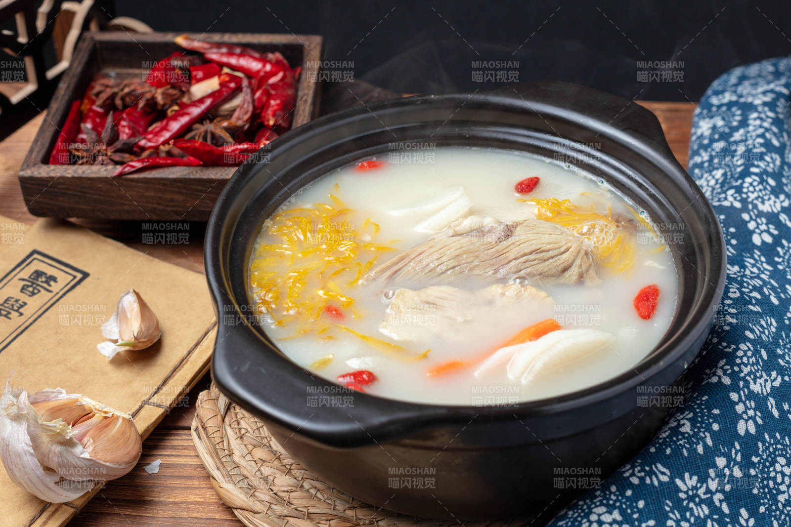 滋补菊花萝卜羊肉汤