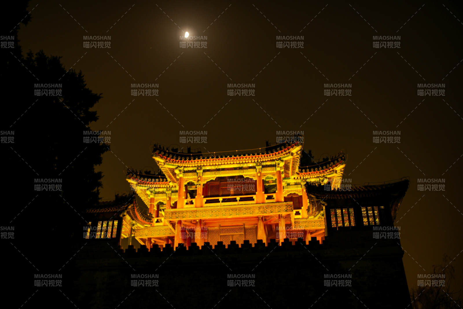 颐和园—夜色中的古建筑