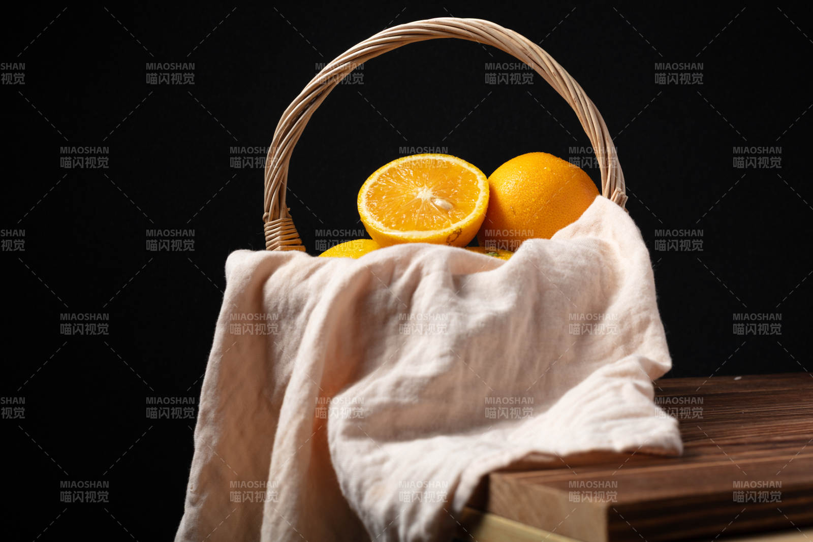 橙香满篮