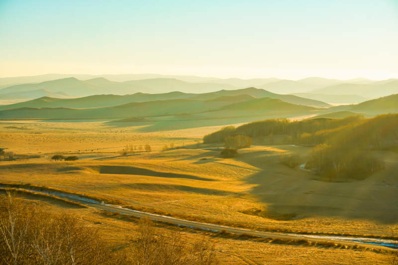 乌兰布统草原晨曦