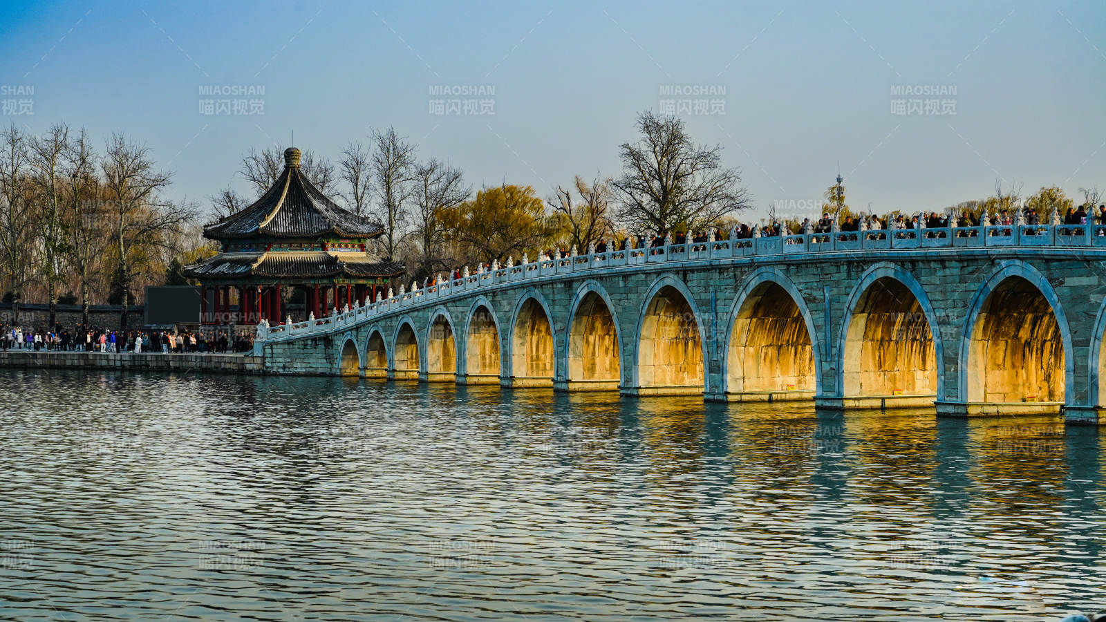 頤和園十七孔橋金光穿洞