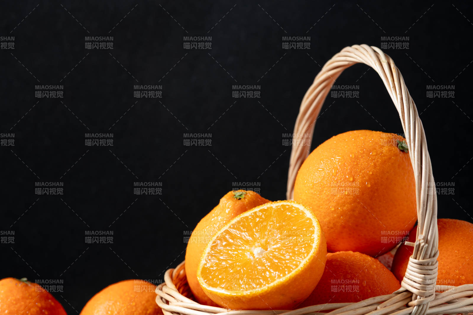 橙香满篮