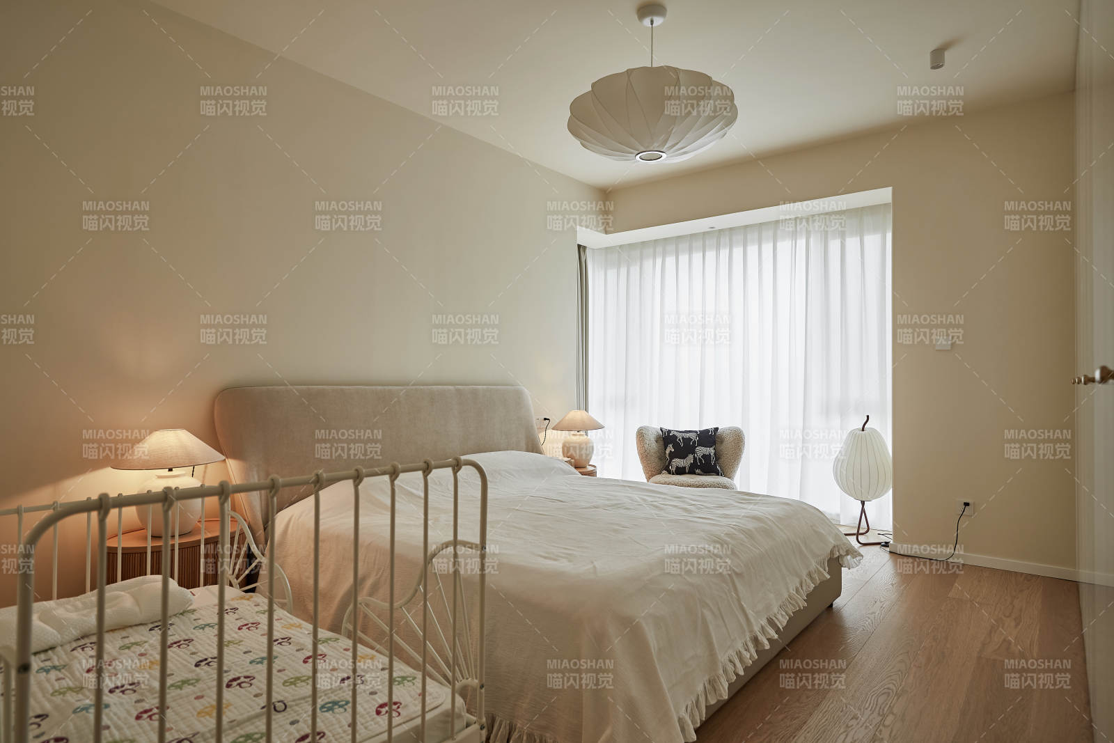 温馨卧室 简约舒适