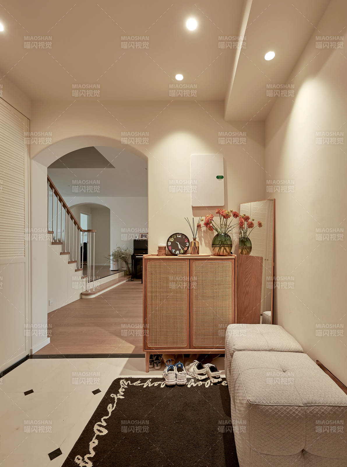 温馨入户玄关设计