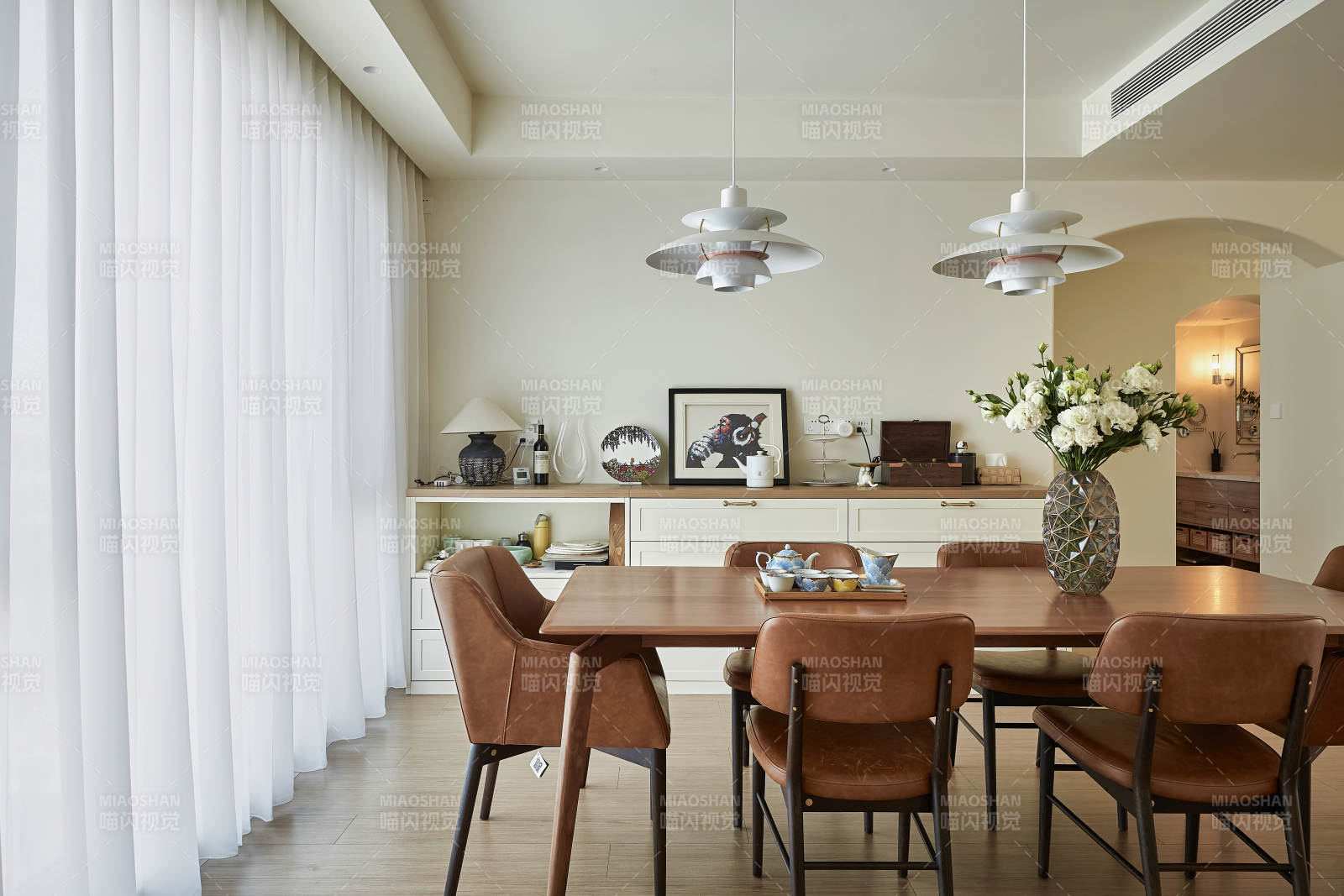 现代简约餐厅设计