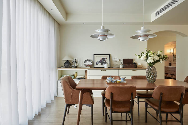 现代简约餐厅设计