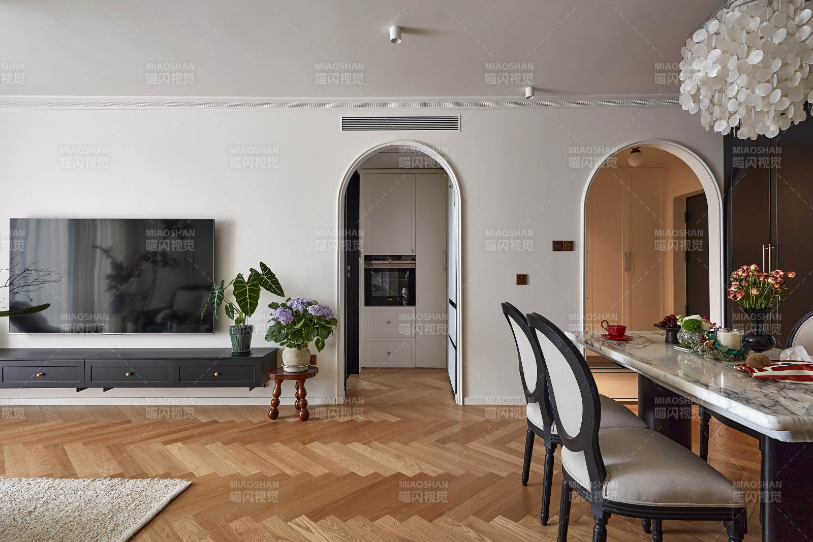 现代简约客厅餐厅