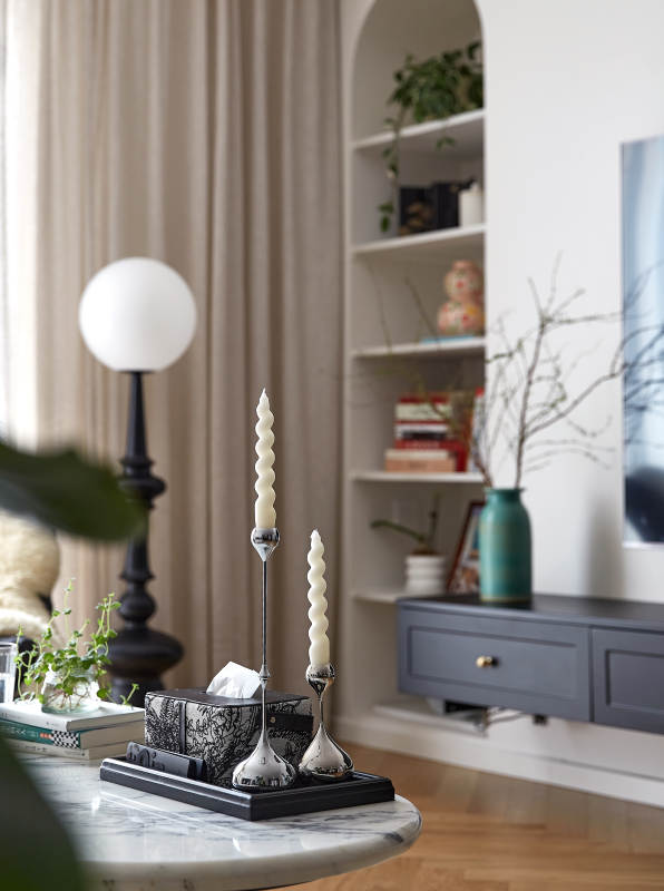 现代客厅烛光雅致