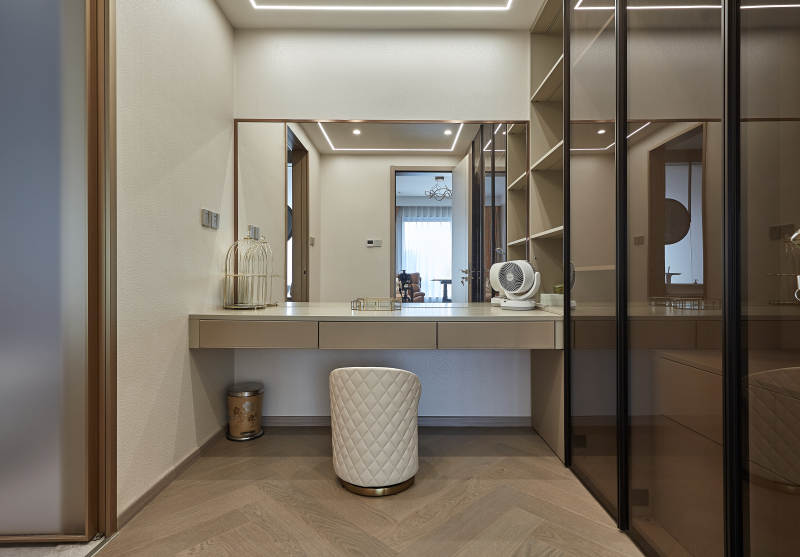 现代简约梳妆间