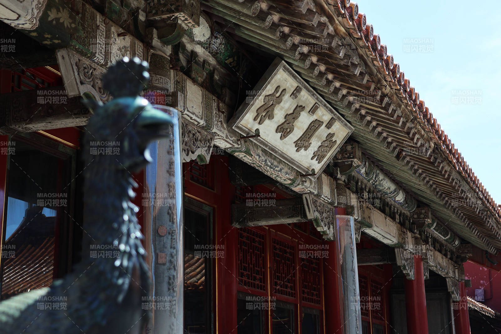 古建筑門前石獅故宮寢宮