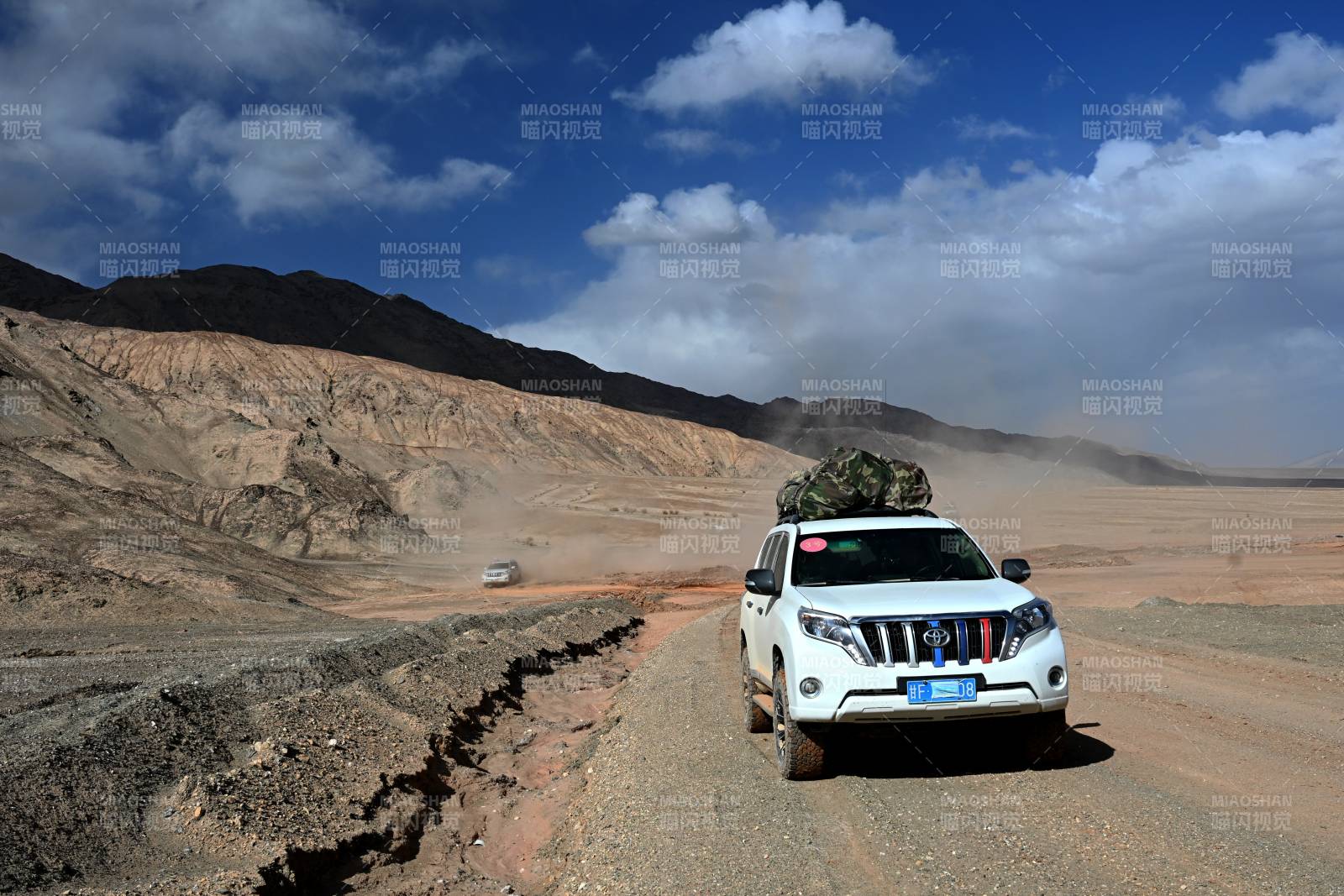 荒漠驰骋 越野探秘