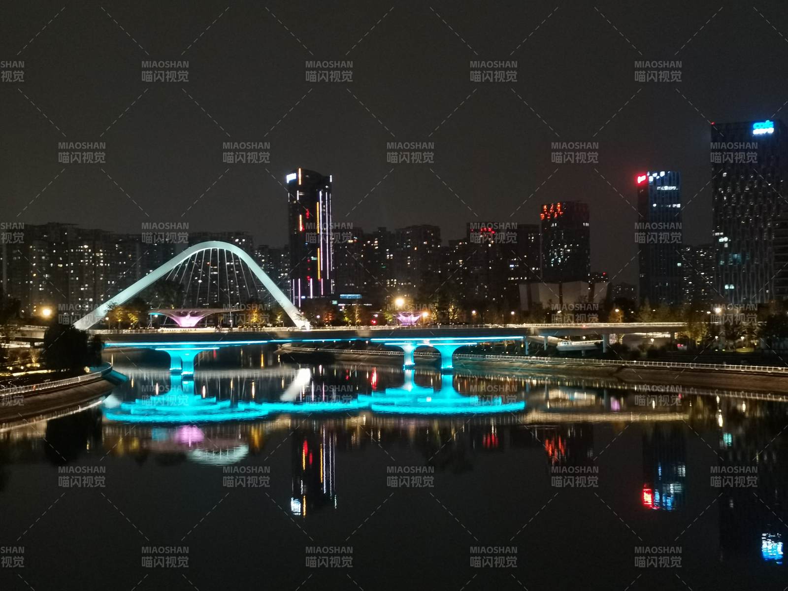 夜景桥影 城市倒映