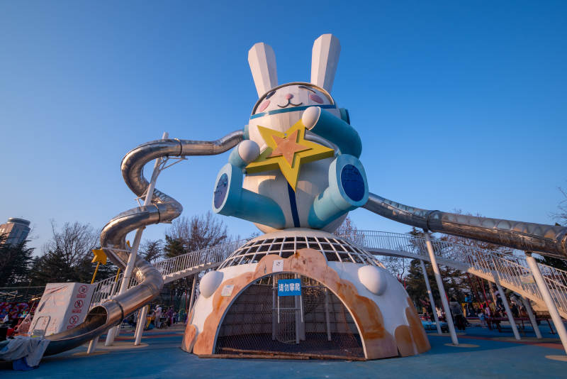 兔形游乐设施