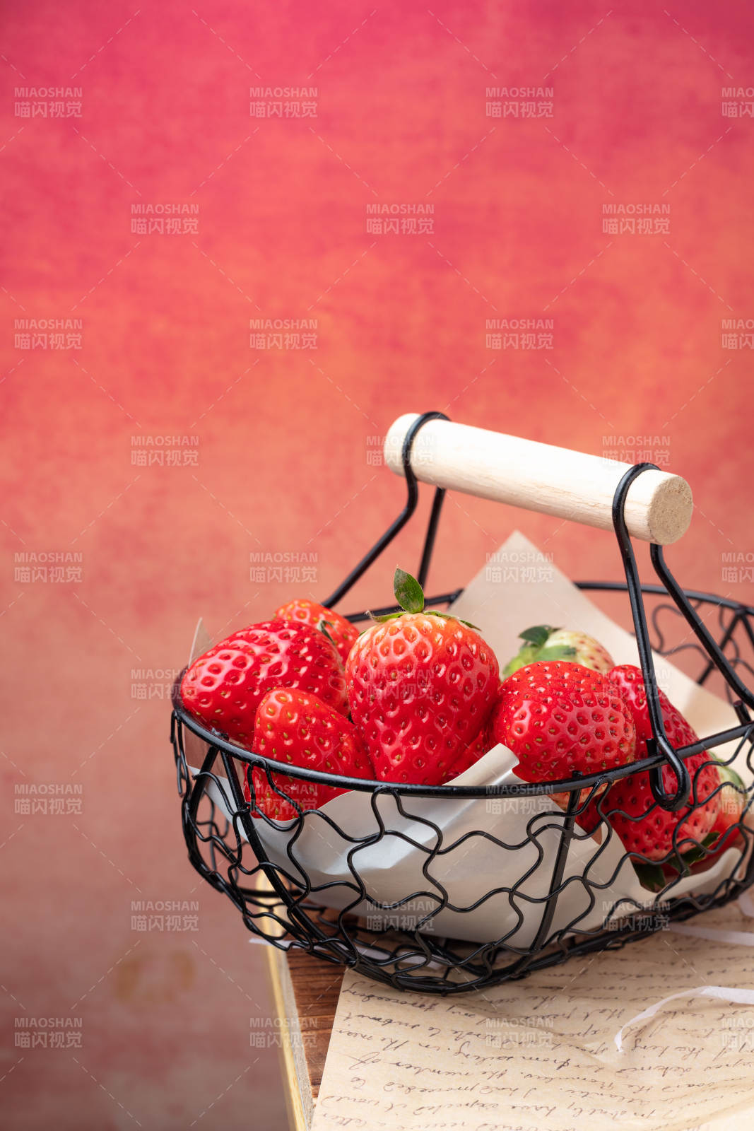 草莓篮子