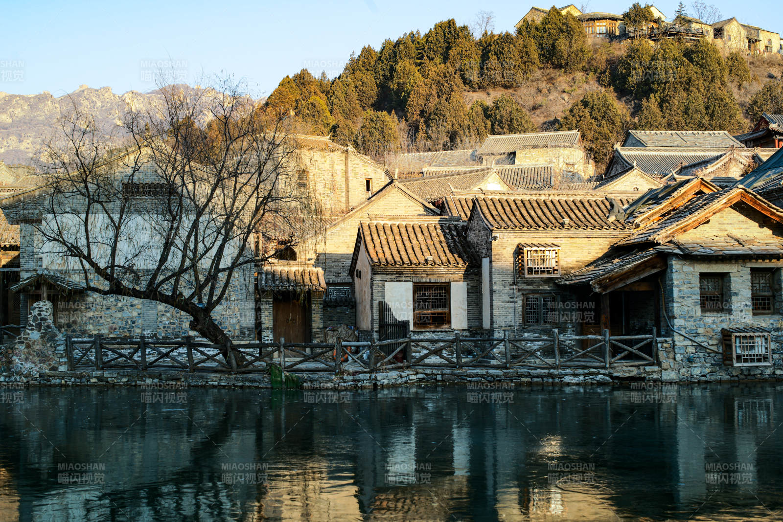 古北水鎮(zhèn)古村水畔靜謐景