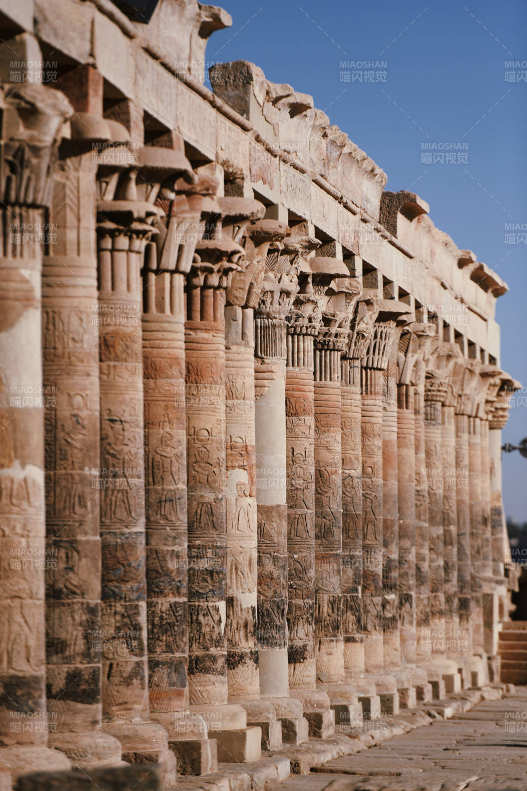 古埃及神庙柱廊