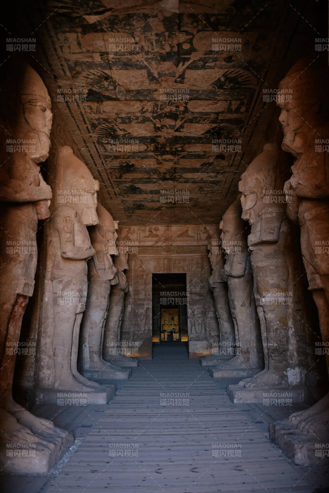 古埃及神廟廊道