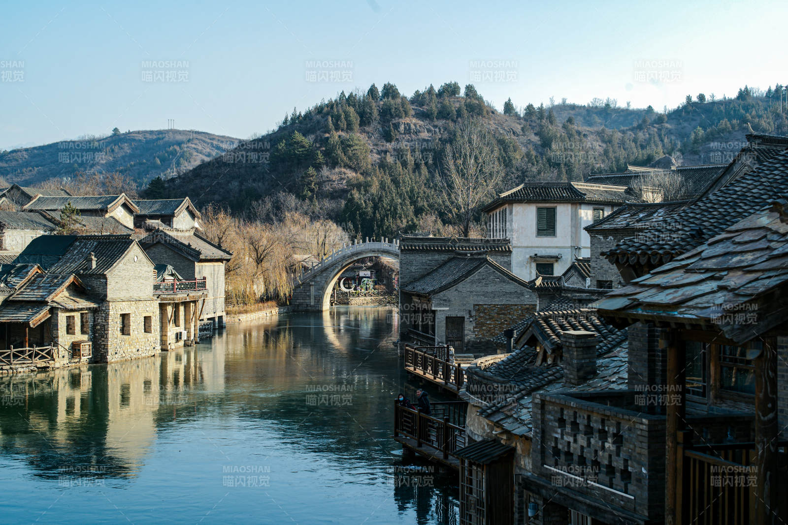 古橋水鄉(xiāng)靜謐景