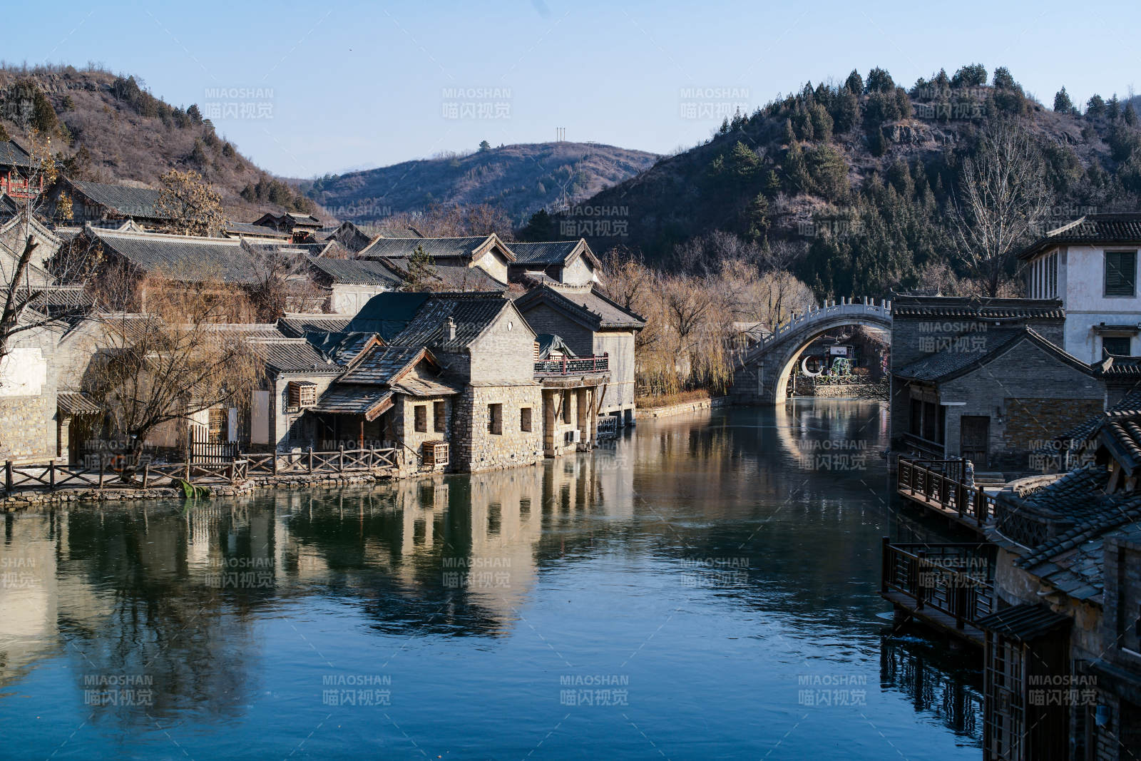 古村水鄉靜謐景