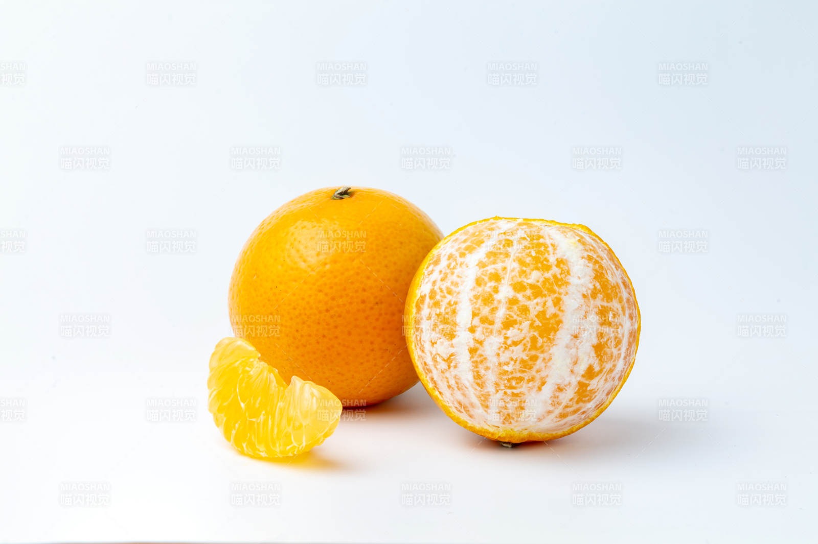 橙子與剝皮柑橘