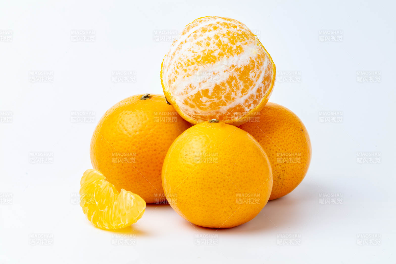 新鮮橙子堆疊圖