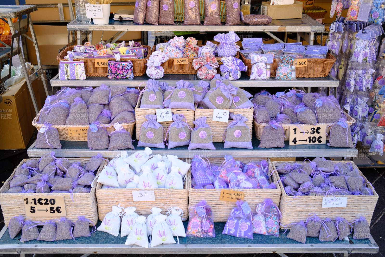 薰衣草香包攤位