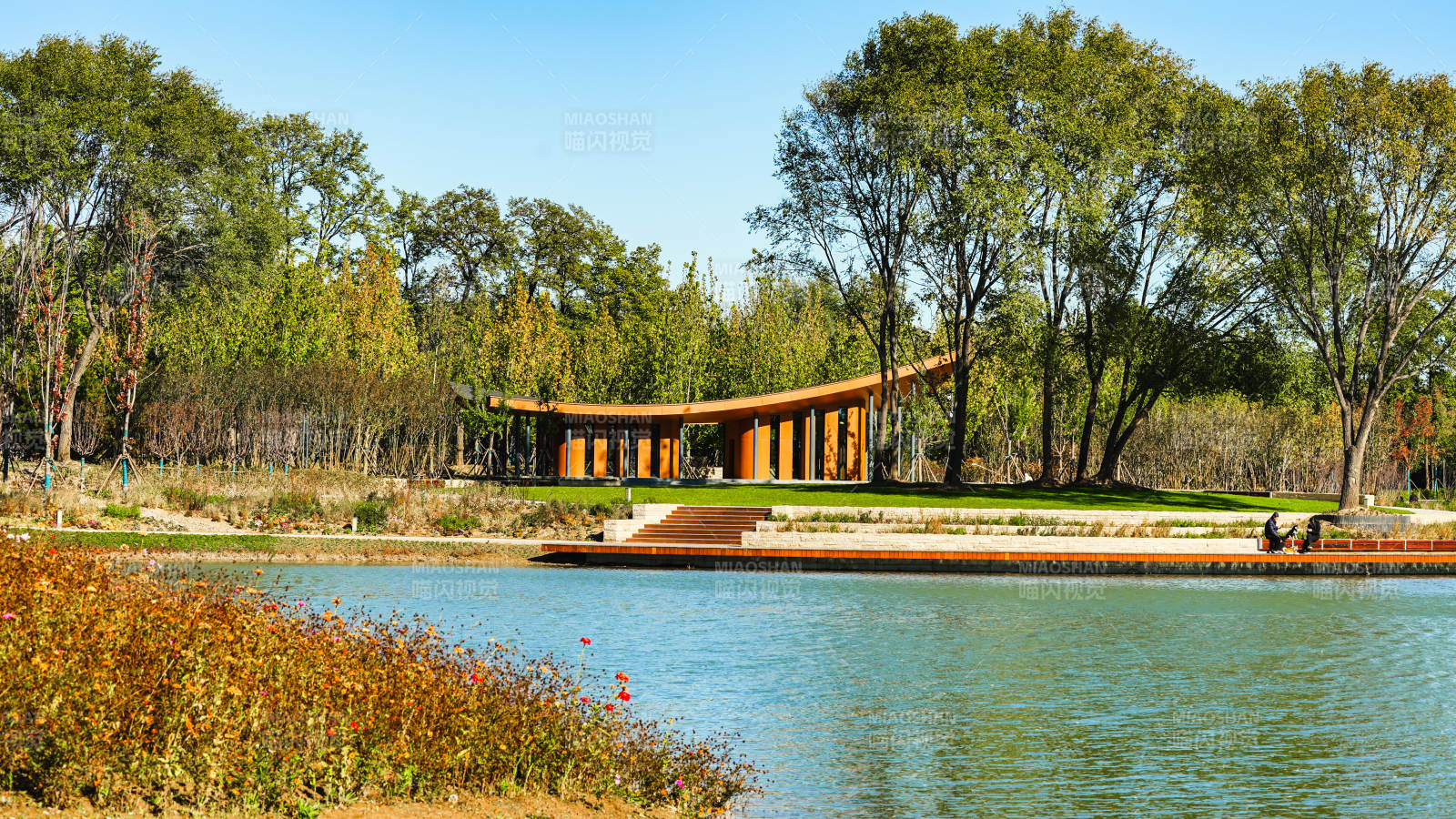 國家植物園湖畔木屋靜謐景