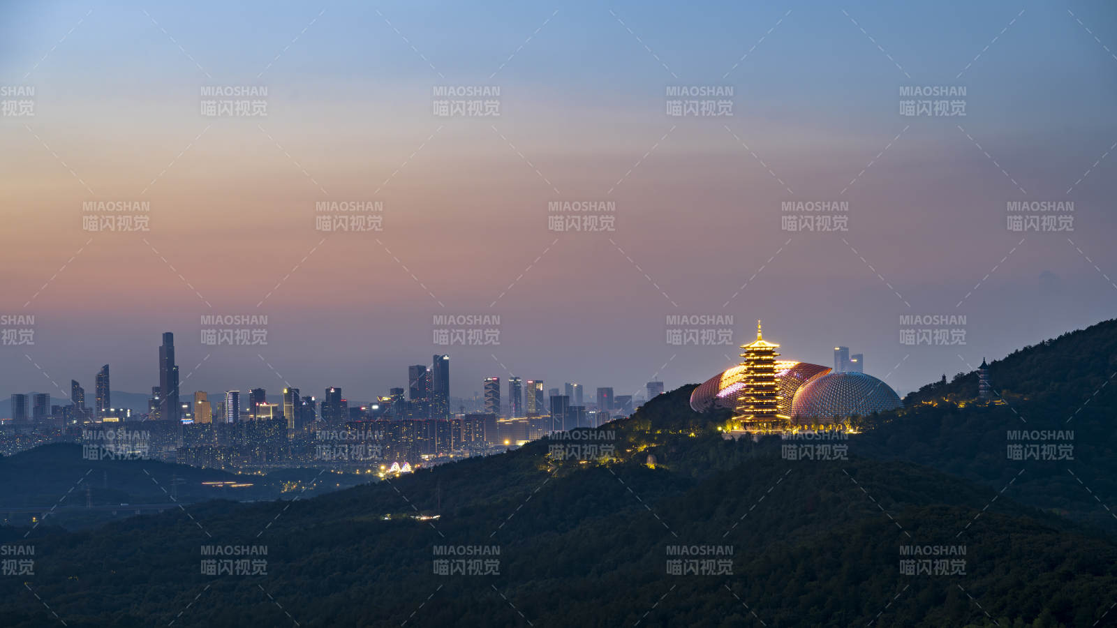 南京城市夜景山間燈火-攝影圖