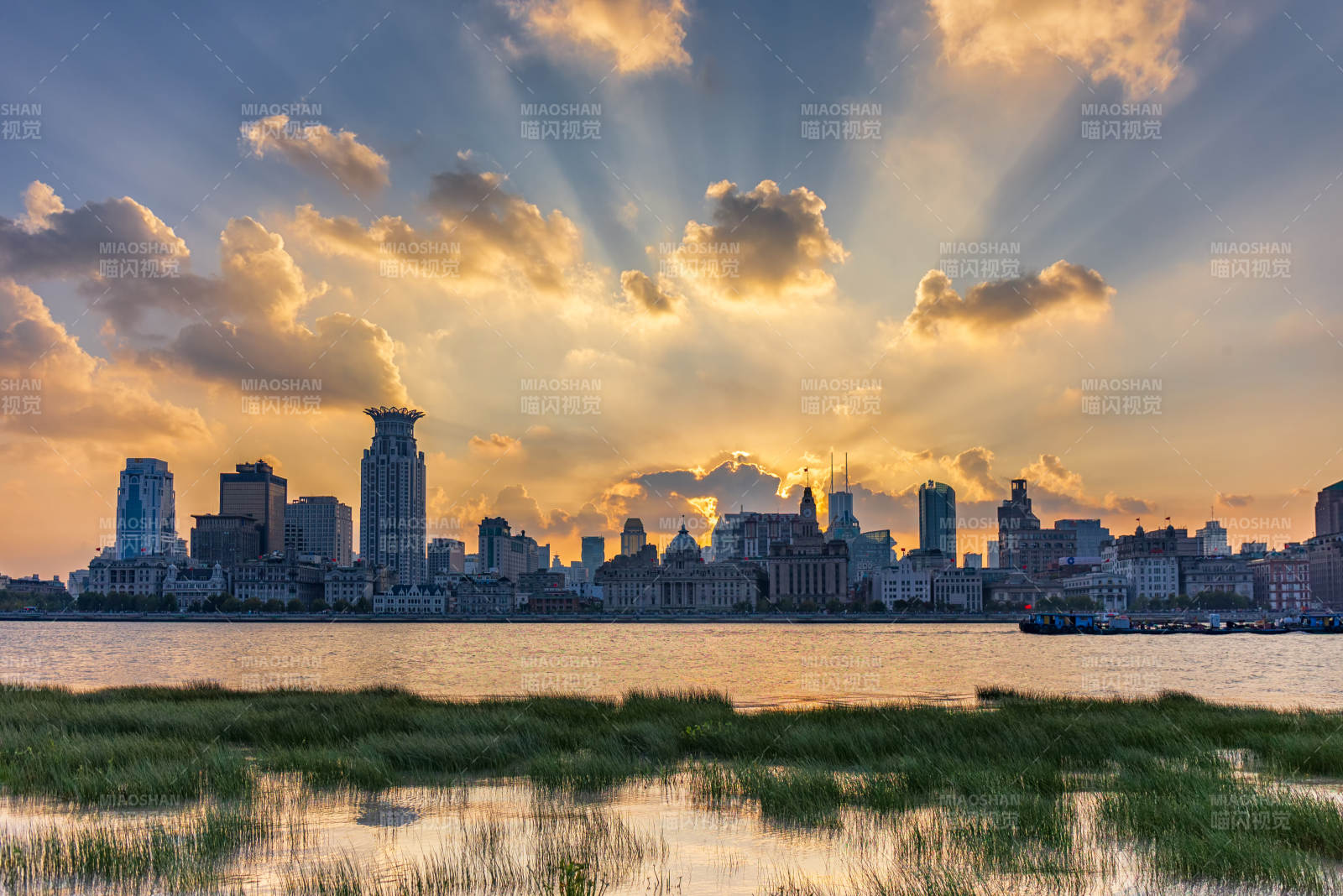 上海外灘城市晨晚霞水光-攝影圖