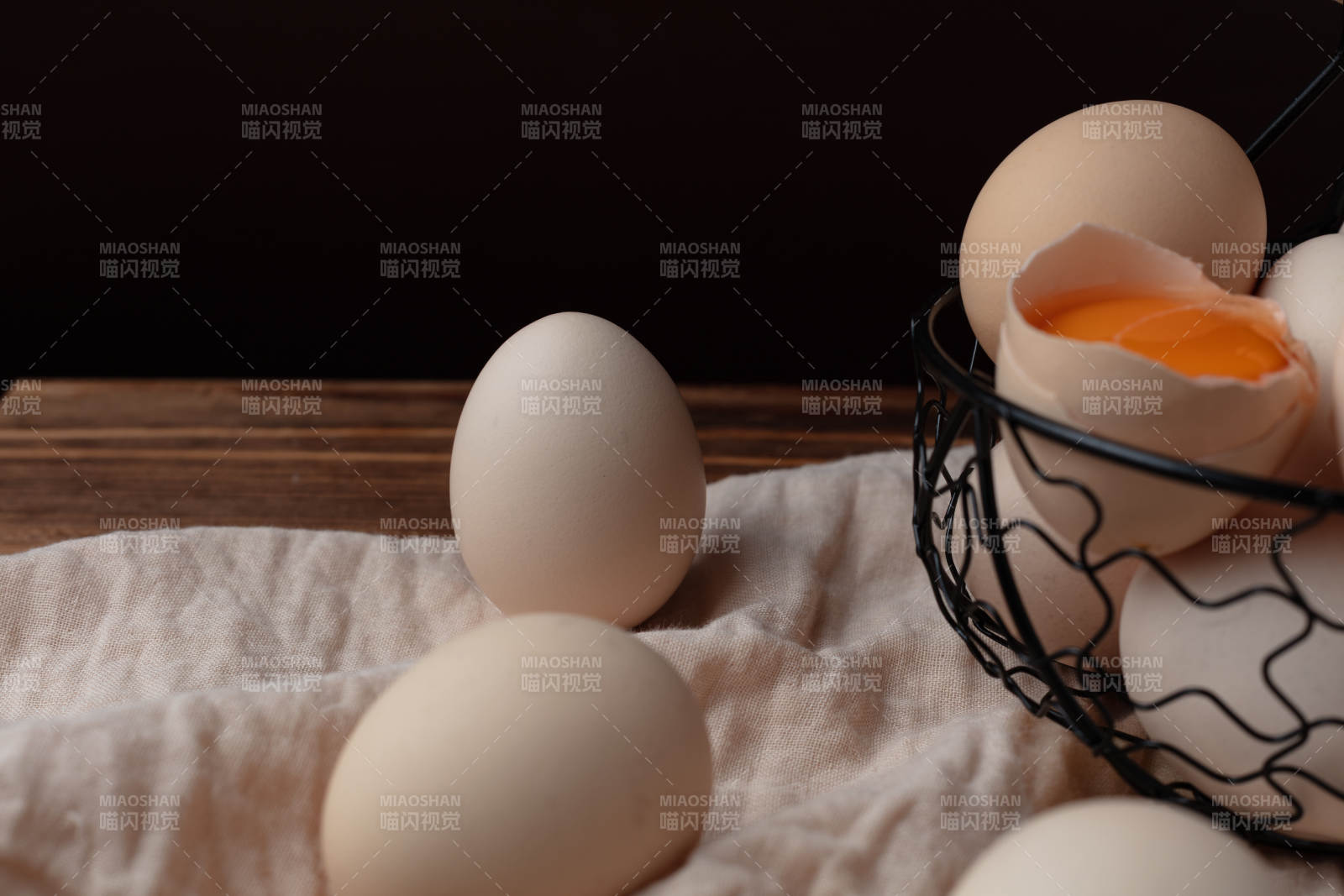 雞蛋靜物圖