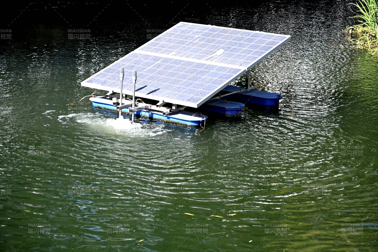 水上太陽能增氧凈水器