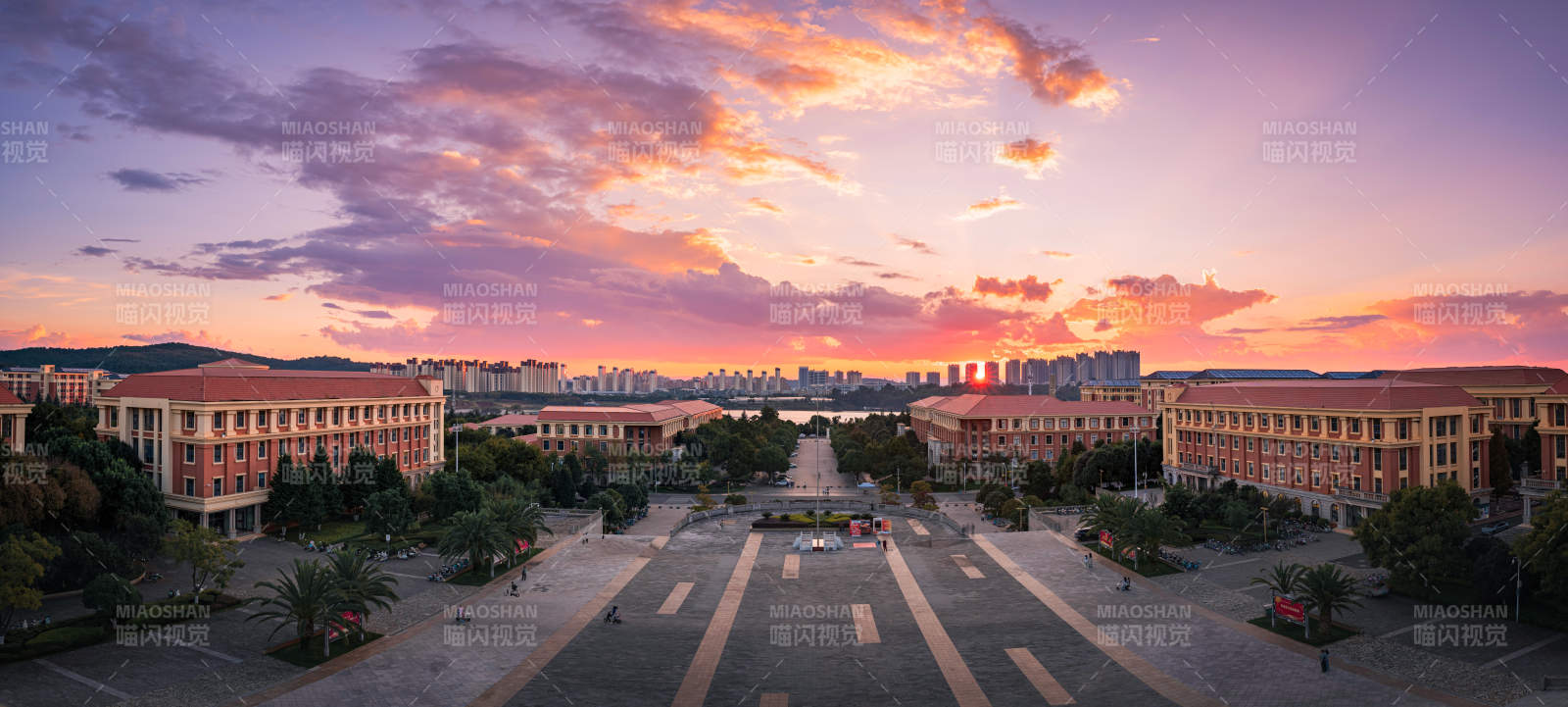 校園黃昏美景-攝影圖
