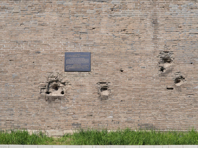 磚墻上的歷史痕跡