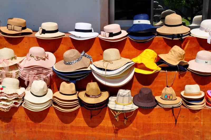 各式帽子展示