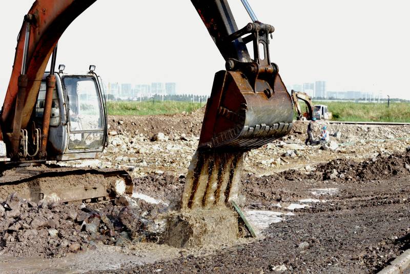 挖掘機作業(yè)現(xiàn)場