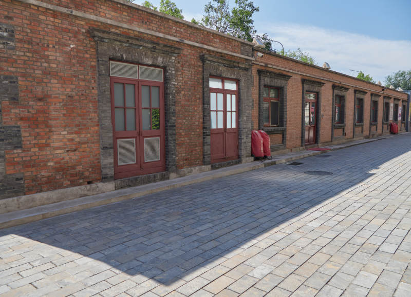 紅磚老屋靜巷-攝影圖