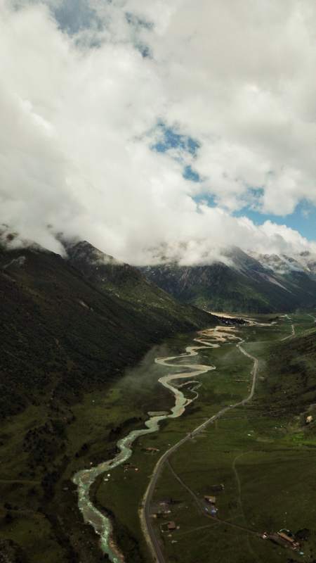 远眺新路海的风景-摄影图